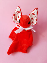 Cargar imagen en el visor de la galería, Murcielago corazones