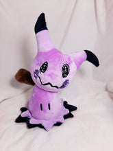 Cargar imagen en el visor de la galería, Mimikyu Lila
