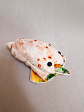 Cargar imagen en el visor de la galería, Mantarraya burrito
