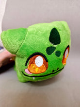 Cargar imagen en el visor de la galería, Bulbasaur girasol
